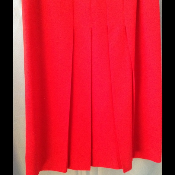 Stunning vintage red skirt - Picture 2 of 4