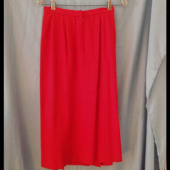 Stunning vintage red skirt - Picture 3 of 4