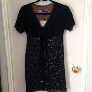 Vera Wang Lavender Label black cocktail dress Vera Wang Lavender Label black cocktail dress