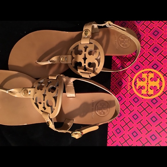Tory butch sandals