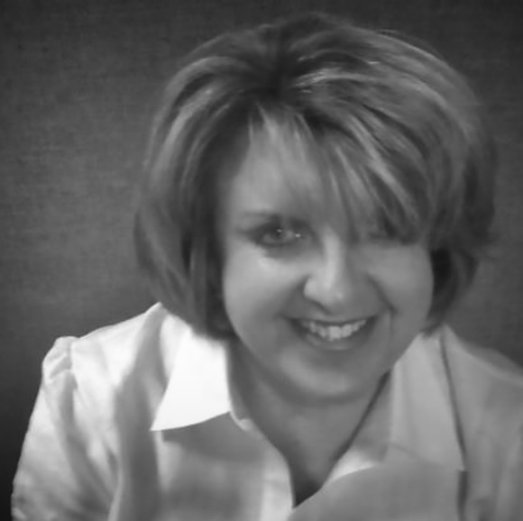 Meet your Posher, Patricia - Picture 2 of 2