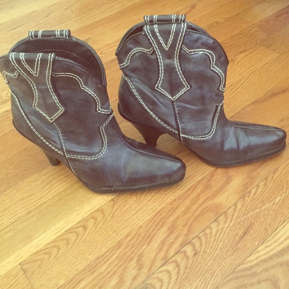 Cowboy boot heels