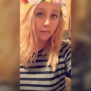 Meet your Posher, Abby