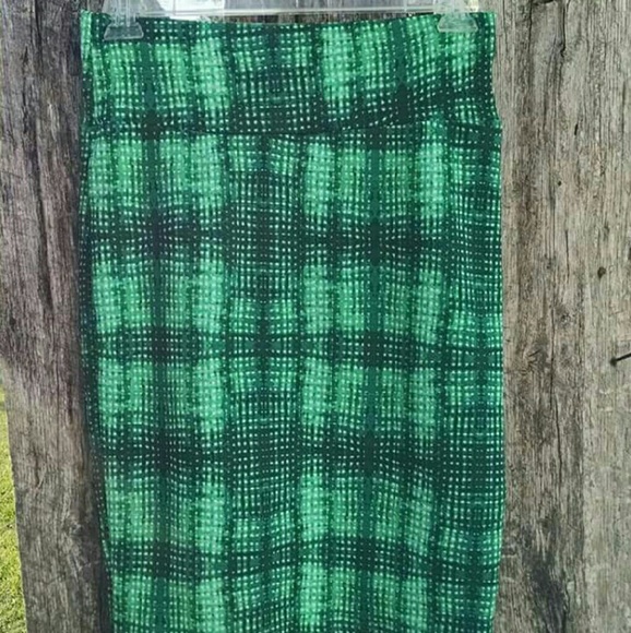 LulaRoe Cassie skirt