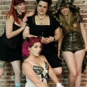 Meet your Posher, Eva