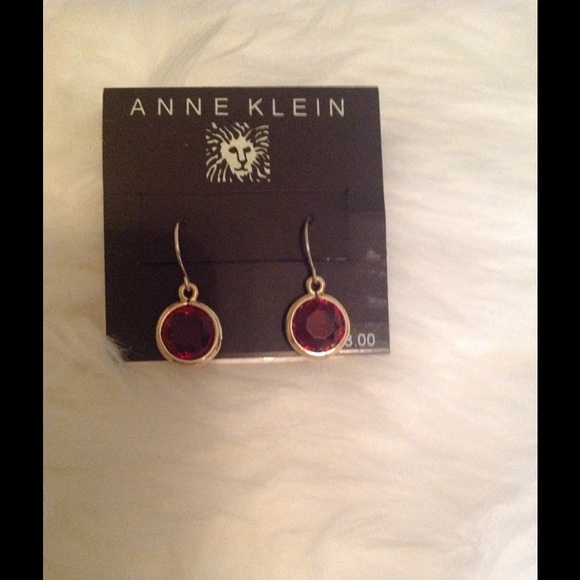 Anne Klein beautiful ruby red earrings❤️ NWT