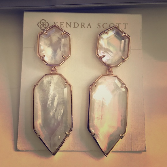 Kendra Scott Perla Earrings