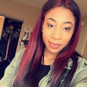 Meet your Posher, Denaisha