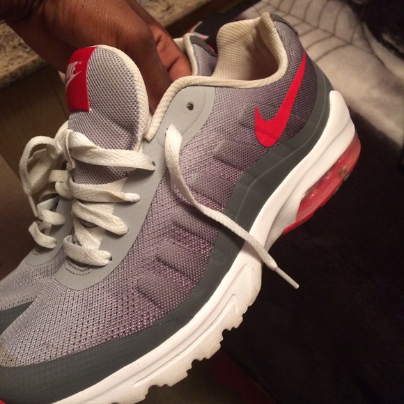 8.5 lik new gray an red
