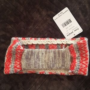 Beautiful never before worn FREE PEOPLE headband