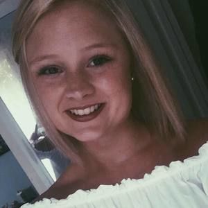 Meet your Posher, Caitlin