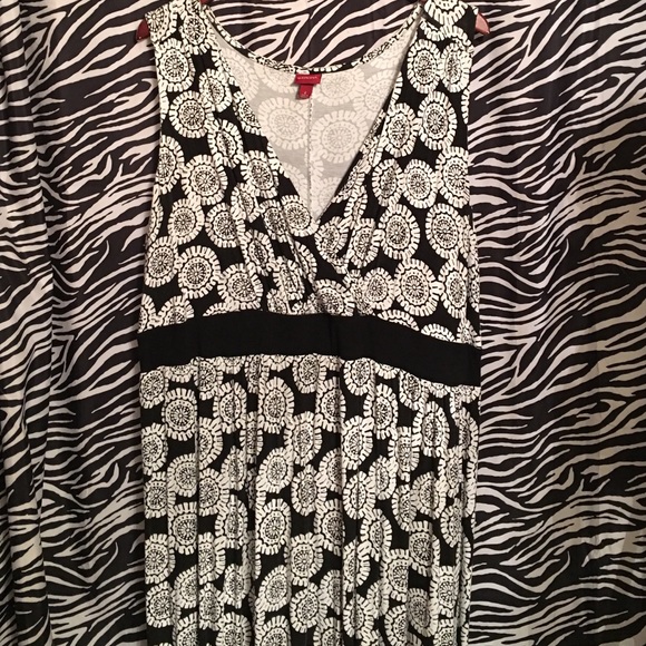 Sleeveless maxi dress