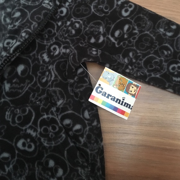 Sweater - Picture 3 of 4