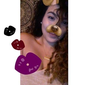 Meet your Posher, Karina