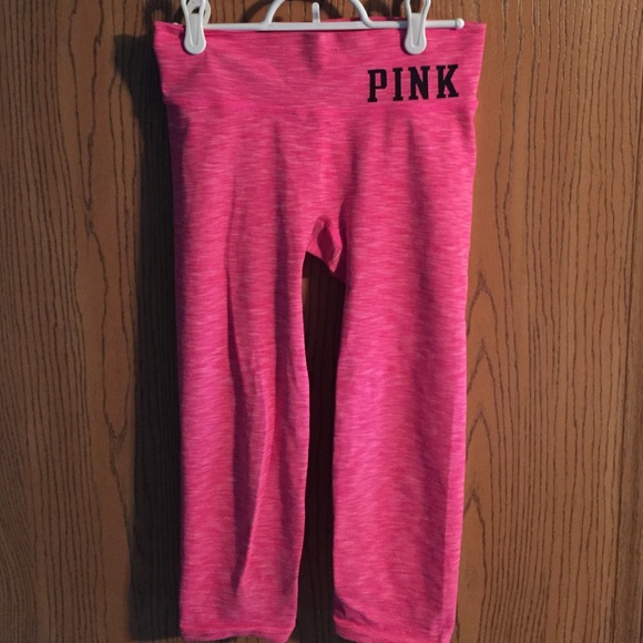 Pink yoga capris - Picture 1 of 2