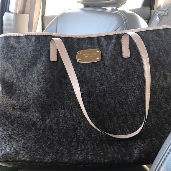Michael Kors Large Jet Set Purse