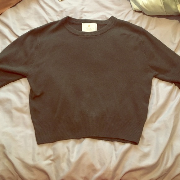 Dark green, elbow length top. Fits S and M sizes