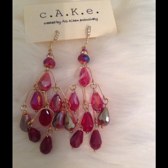 C. A. K. E.  Beautiful, fabulous earrings🌷NWT - Picture 1 of 3