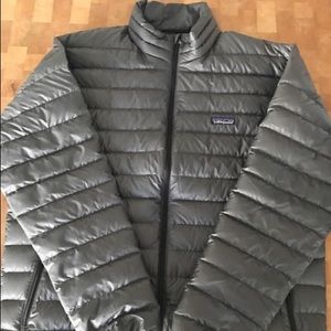 Patagonia Men's downs sweater jacket