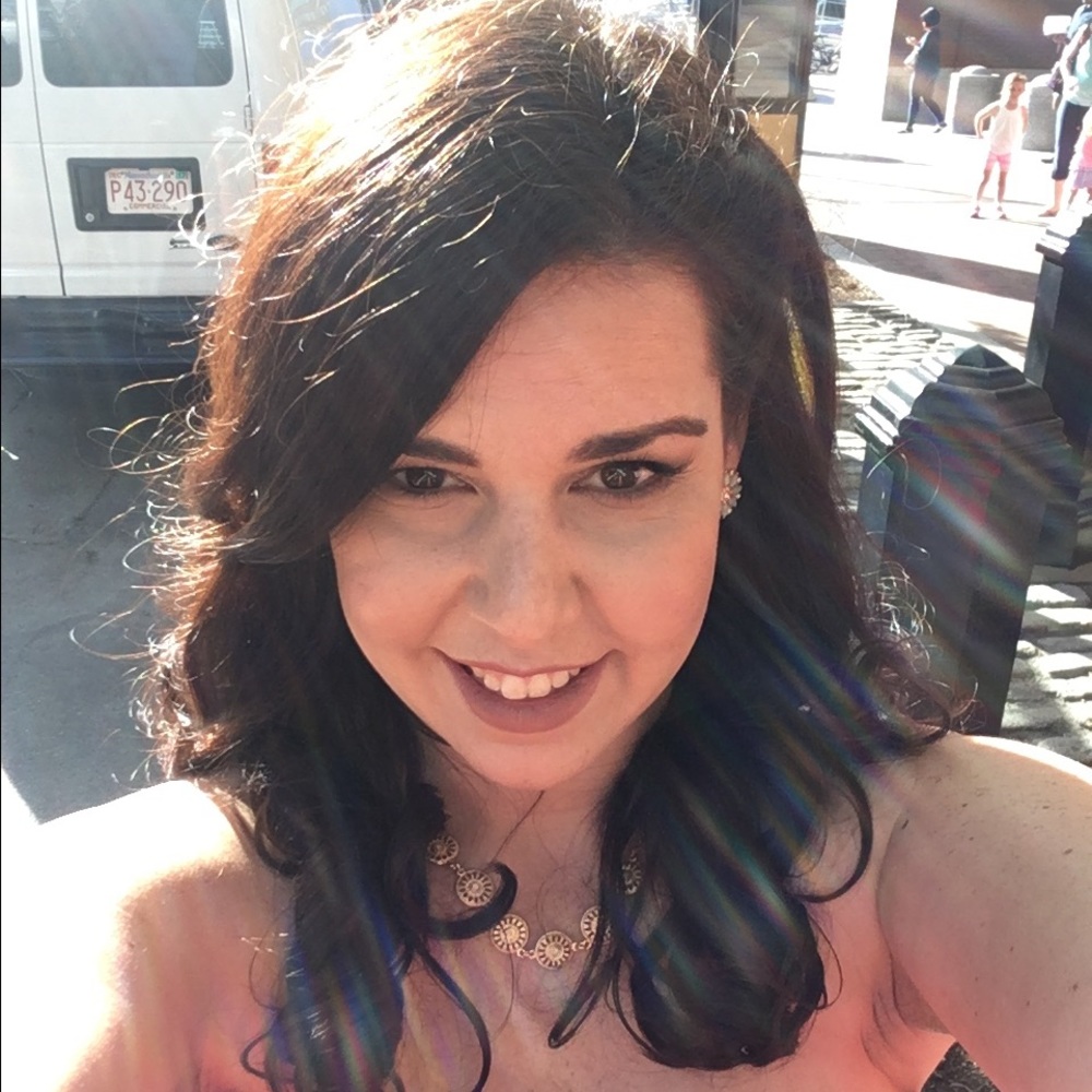 Meet your Posher, Erica