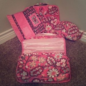 Vera Bradley lot of travel items