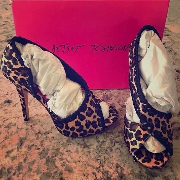 Betsey Johnson - Leopard satin heels