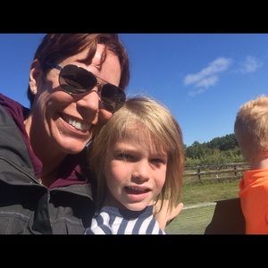 Meet your Posher, Carla