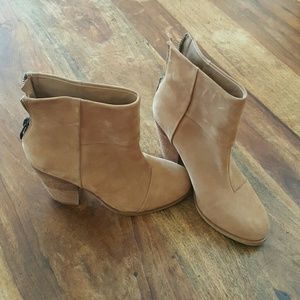 Vince Camuto Suede leather Boots