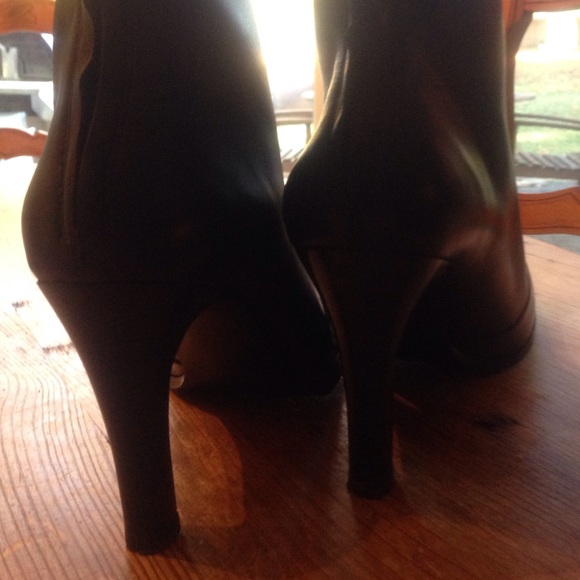 Ralph Lauren Leather Boots - Picture 3 of 3