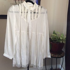 White laced blouse never been worn