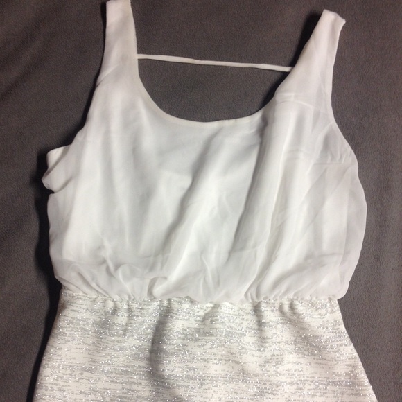 White and silver sparkle body con bottomed dress.