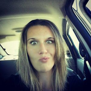 Meet your Posher, Crystal