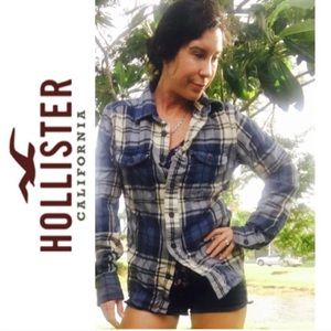 Hollister thick flannel.  Small