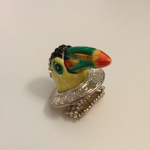 Toucan Bird Ring with stretchy band