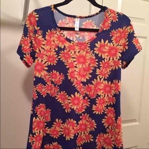 Lularoe Classic Tee