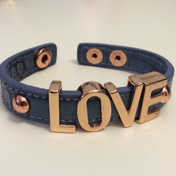BCBG Love Snap Bracelet