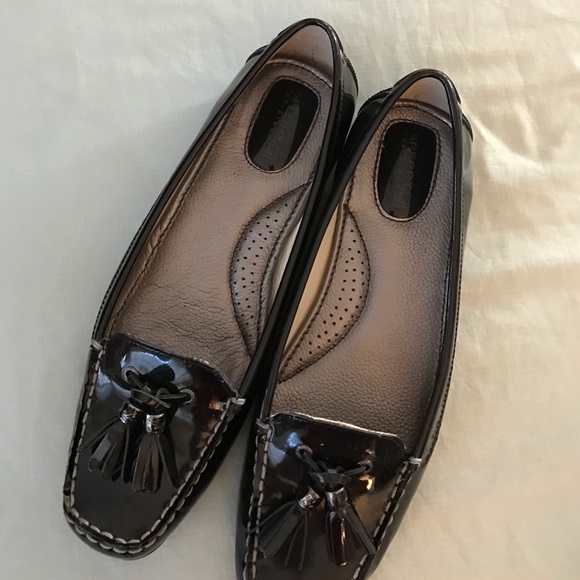 Sperry Shoes - Gorgeous Classic Leather Sperry Topsider  Loafer