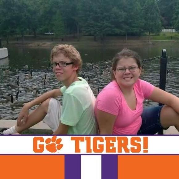 Meet your Posher, Naomi