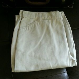 **$8 items 3 for 18** Lee Casual High Waist Capris