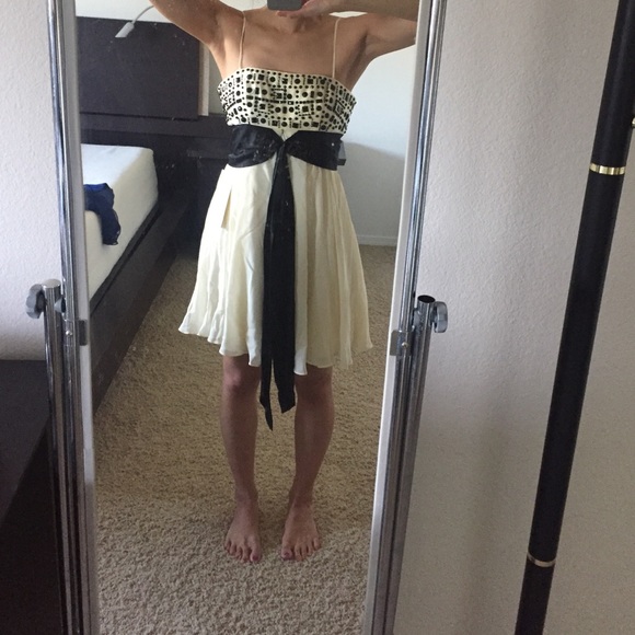BCBG cocktail dress. Retail $298 with tags!