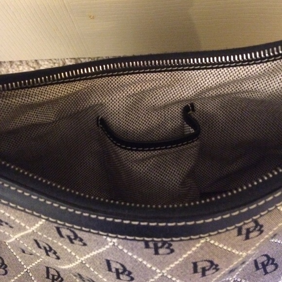 Dooney & Bourke shoulder bag.  Navy.  7" x 12". - Picture 3 of 4
