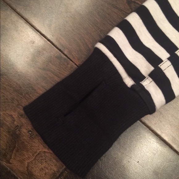 Lululemon movement jacket size 4 - Picture 4 of 4