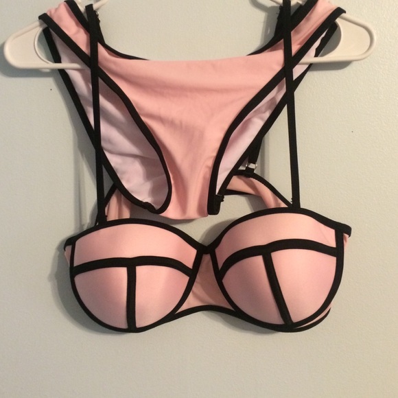 Pink and black triangl bikini