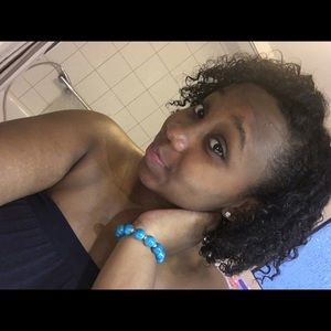 Meet your Posher, Serena