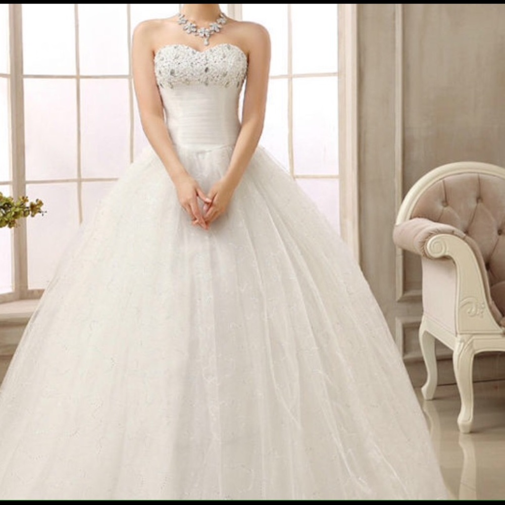 *Price Firm*NWT Ballgown Budget Wedding Dress