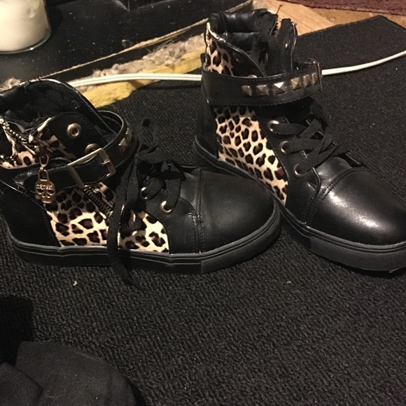 Shoe bundle!! - Picture 3 of 4