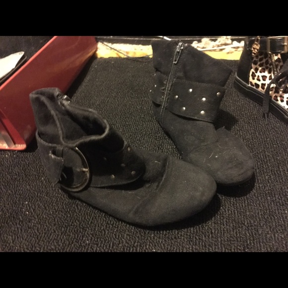 Shoe bundle!! - Picture 4 of 4