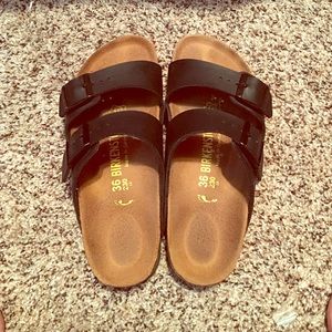 Black birkenstocks
