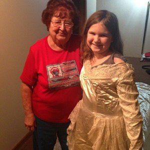 Meet your Posher, Pauline