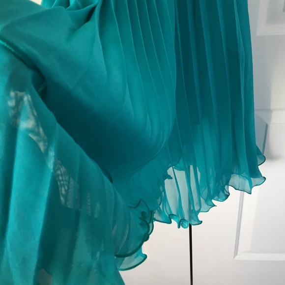 Turquoise Ruffled Dress - Picture 2 of 3